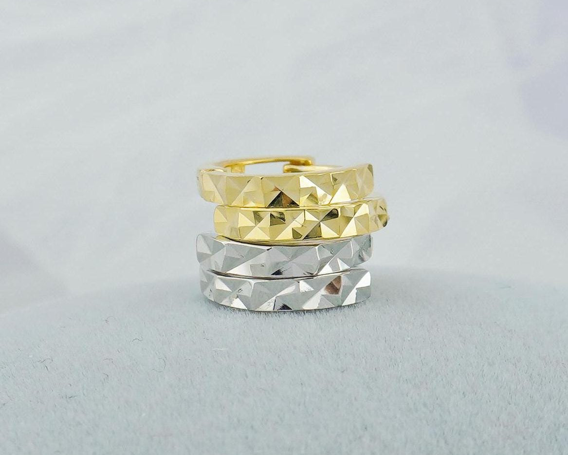 Pair of Minimalist Diamond Cut Huggie Hoop Earrings in Sterling Silver or 18ct Gold Plated, Simple Faceted Jewelry
