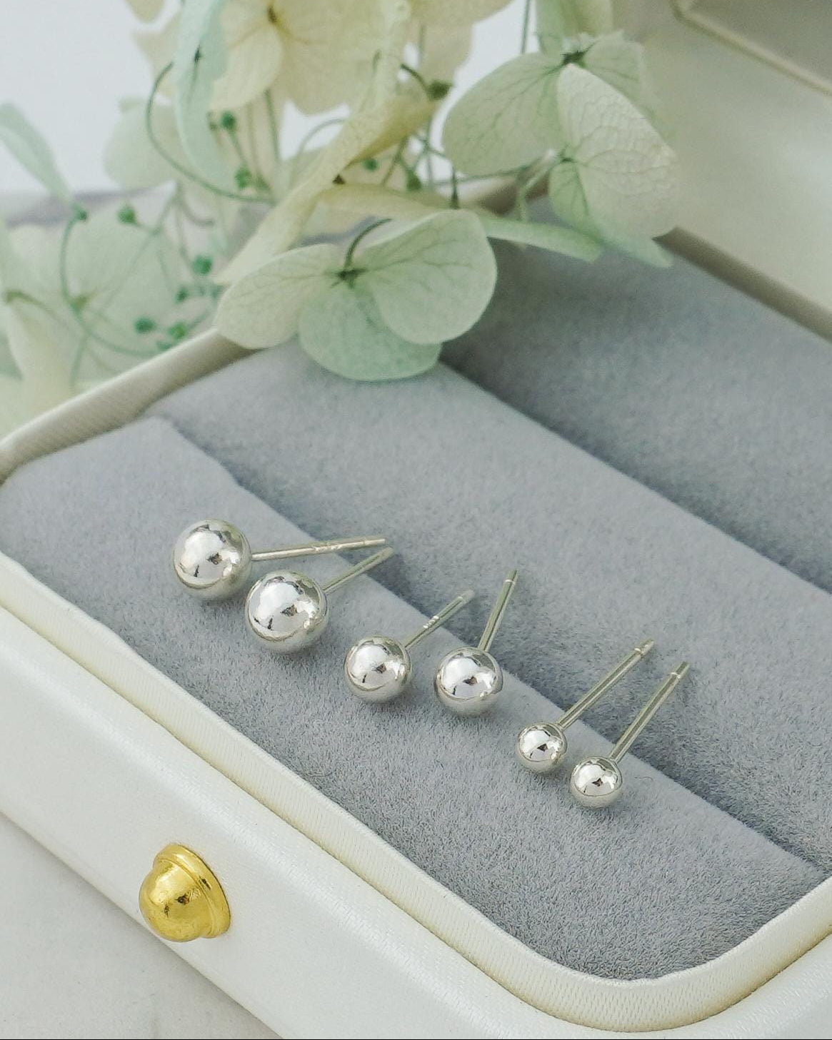 Pair of Little Ball Stud Earrings, 3/4/5mm Round Sphere in Sterling Silver or 14ct Plated Gold