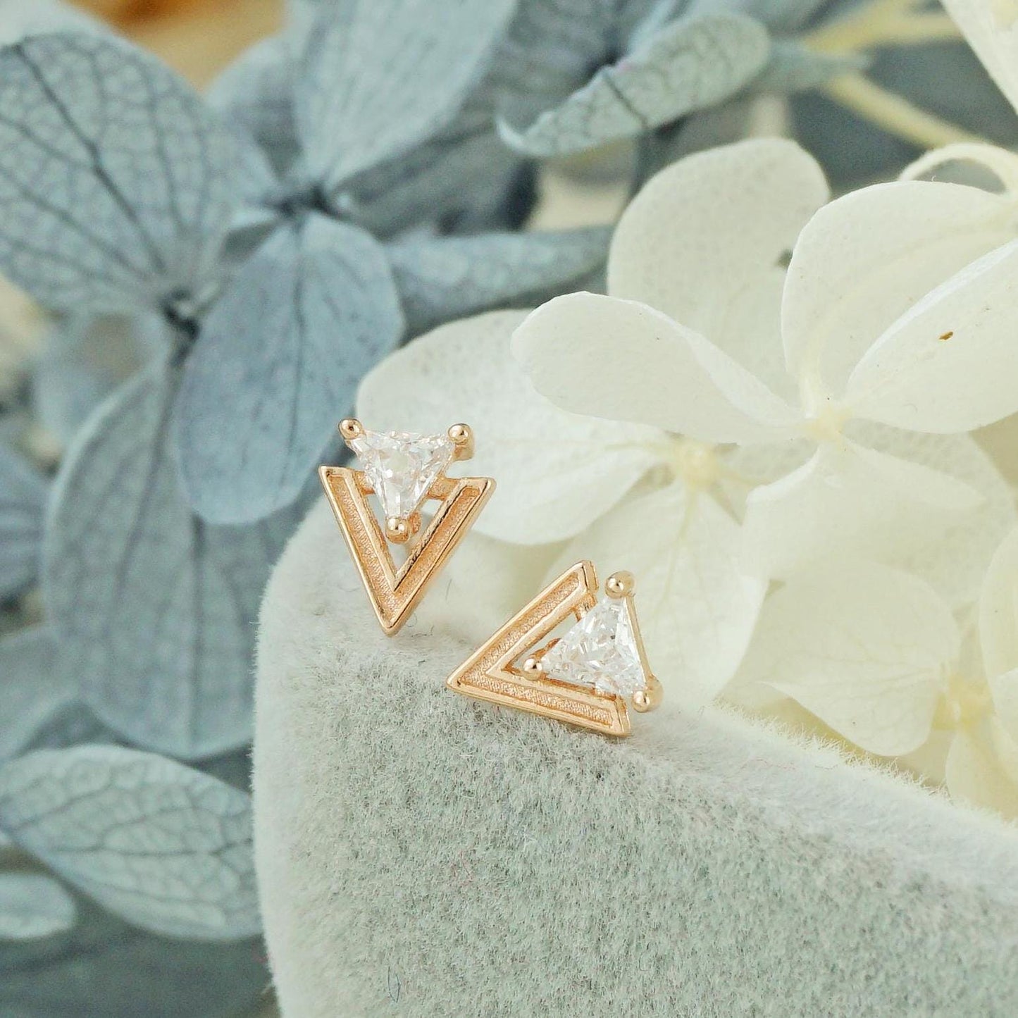 Pair of Double Triangle Arrowhead Stud Earring in Sterling Silver or Plated Rose Gold