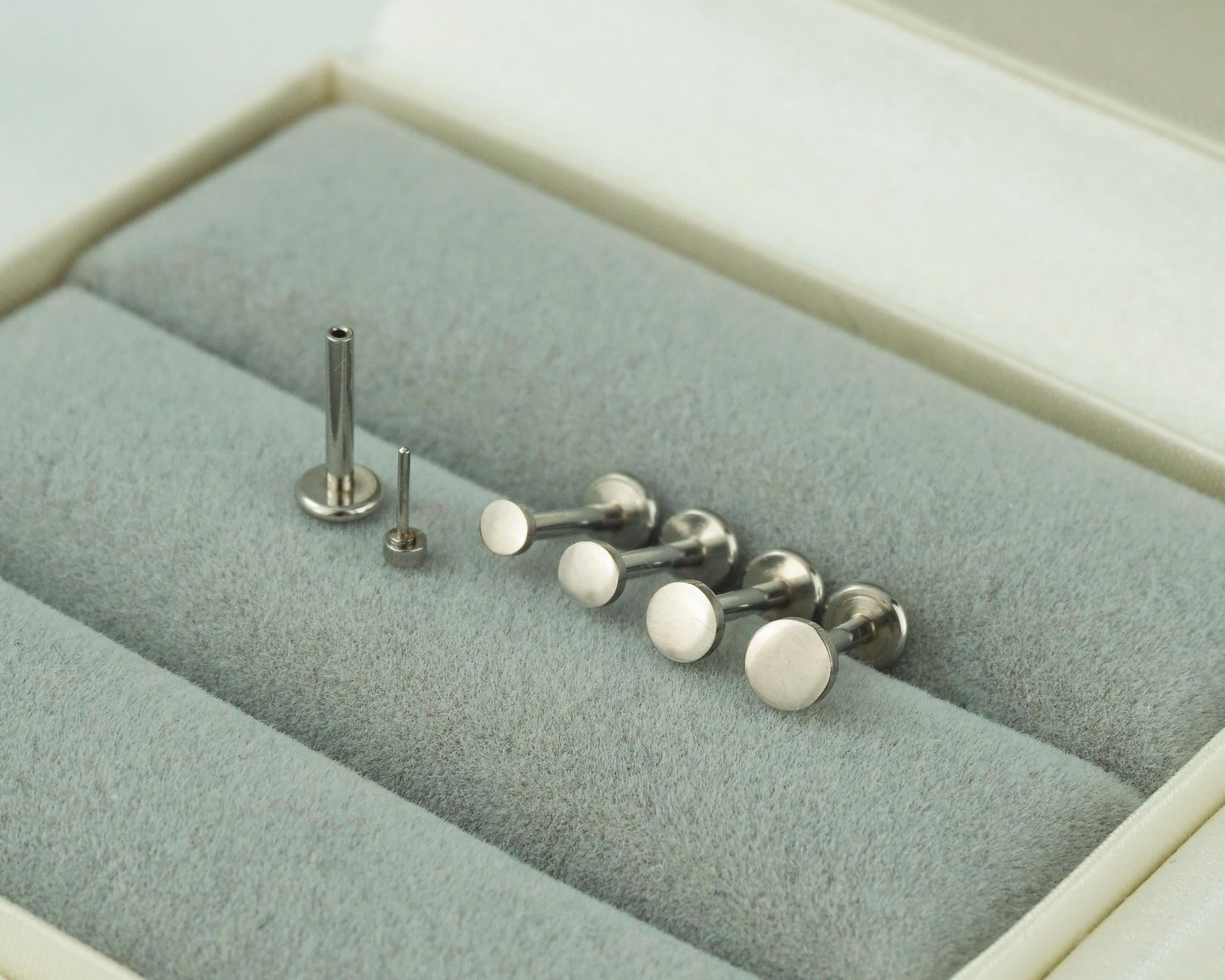 1 pc of Tiny Stainless Steel Round Disc Stud Earring in Steel or Golden Finish, Simple Geometric Push Pin Piercing, 5 Sizes