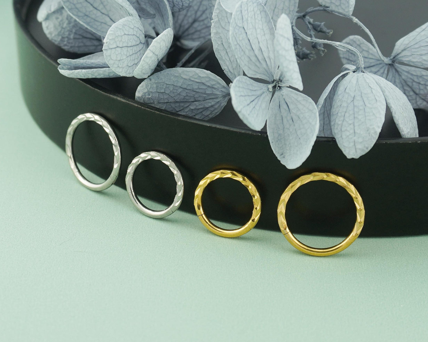 1 pc of 16G Hinged Stainless Steel Wheat Daith Earring Hoop, Arrow Helix Cartilage Clicker, Front-Facing Chevron Cut Septum Nose Ring