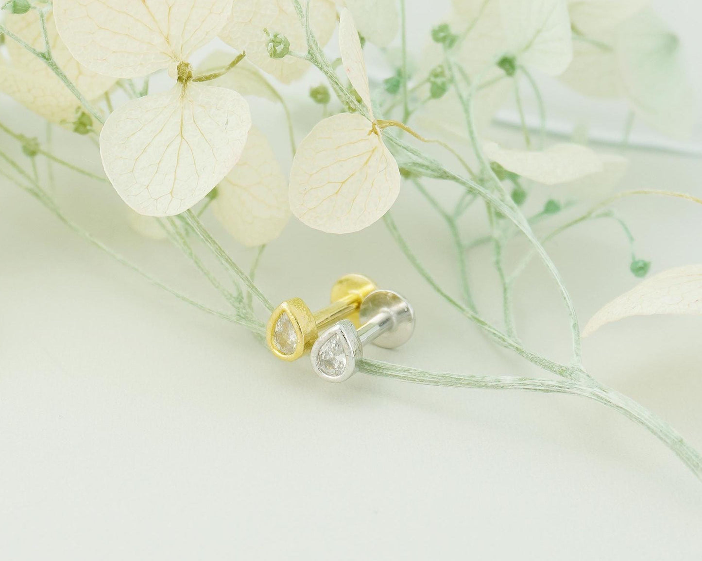 1 pc of Tiny Teardrop Bezel CZ Sterling Silver Stud Earring in Rhodium or 18ct Gold Plated, 16 Gauge 6mm or 8mm Post