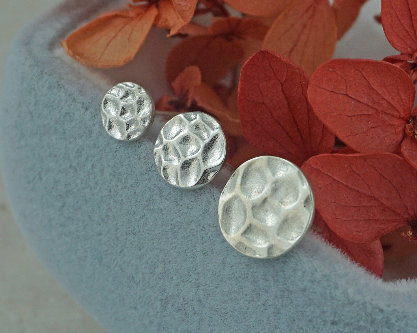 Pair of Round Hammered Disc Stud Earrings in Sterling Silver, 3 Sizes, Simple Geometric Coin Shape Jewelry