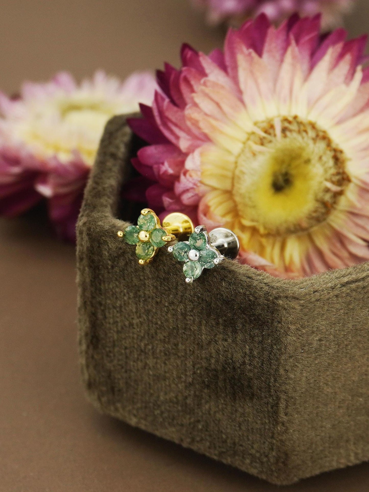 1 pc of Tiny Natural Green Moss Agate Flat Back Stud Earring in Sterling Silver /Plated Gold