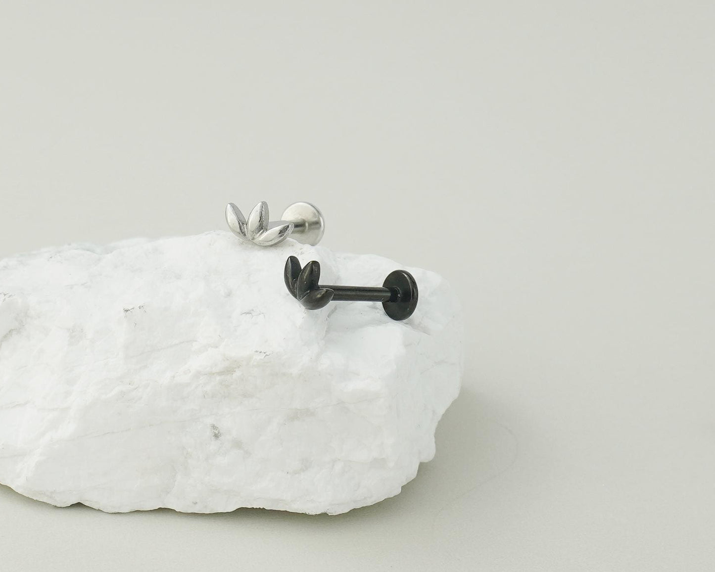 1 pc of Triple Marquise Stainless Steel Flat Screw Back Stud Earring in Steel, Gold, Black or Rose Gold, 16Gauge 6mm/8mm Post