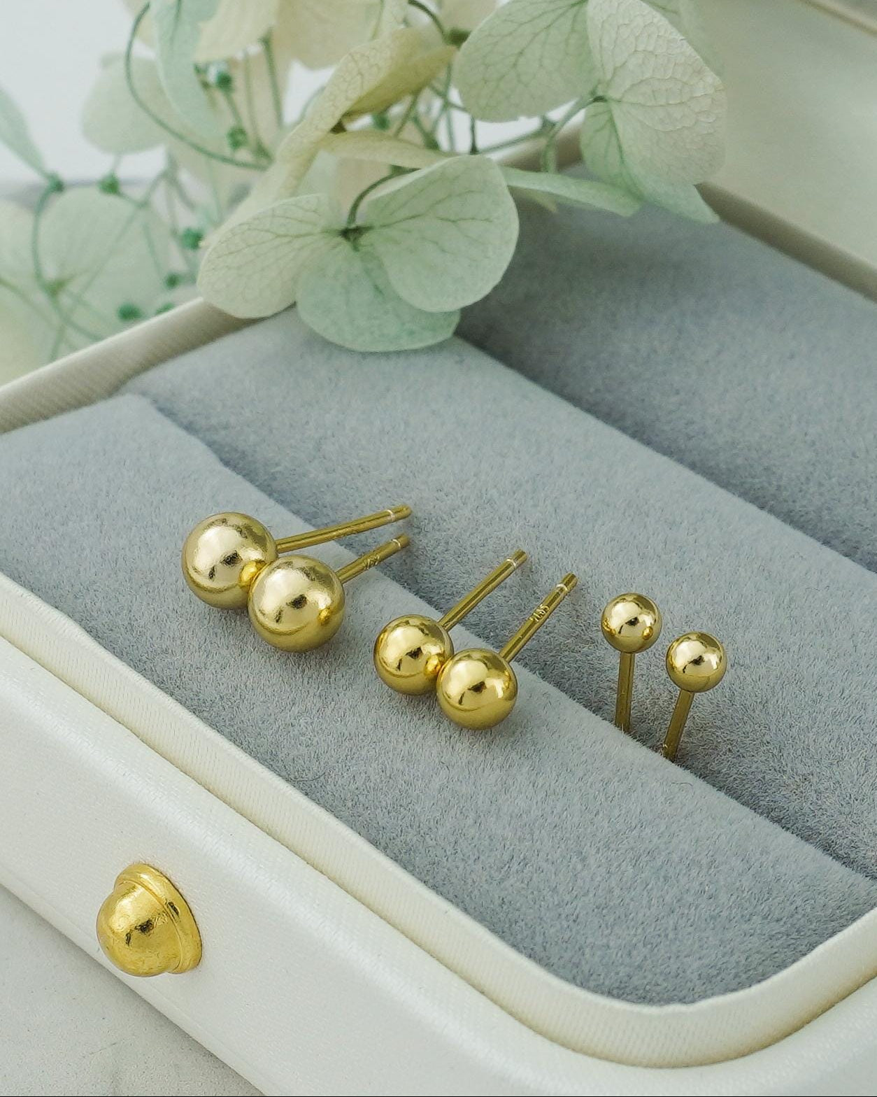 Pair of Little Ball Stud Earrings, 3/4/5mm Round Sphere in Sterling Silver or 14ct Plated Gold