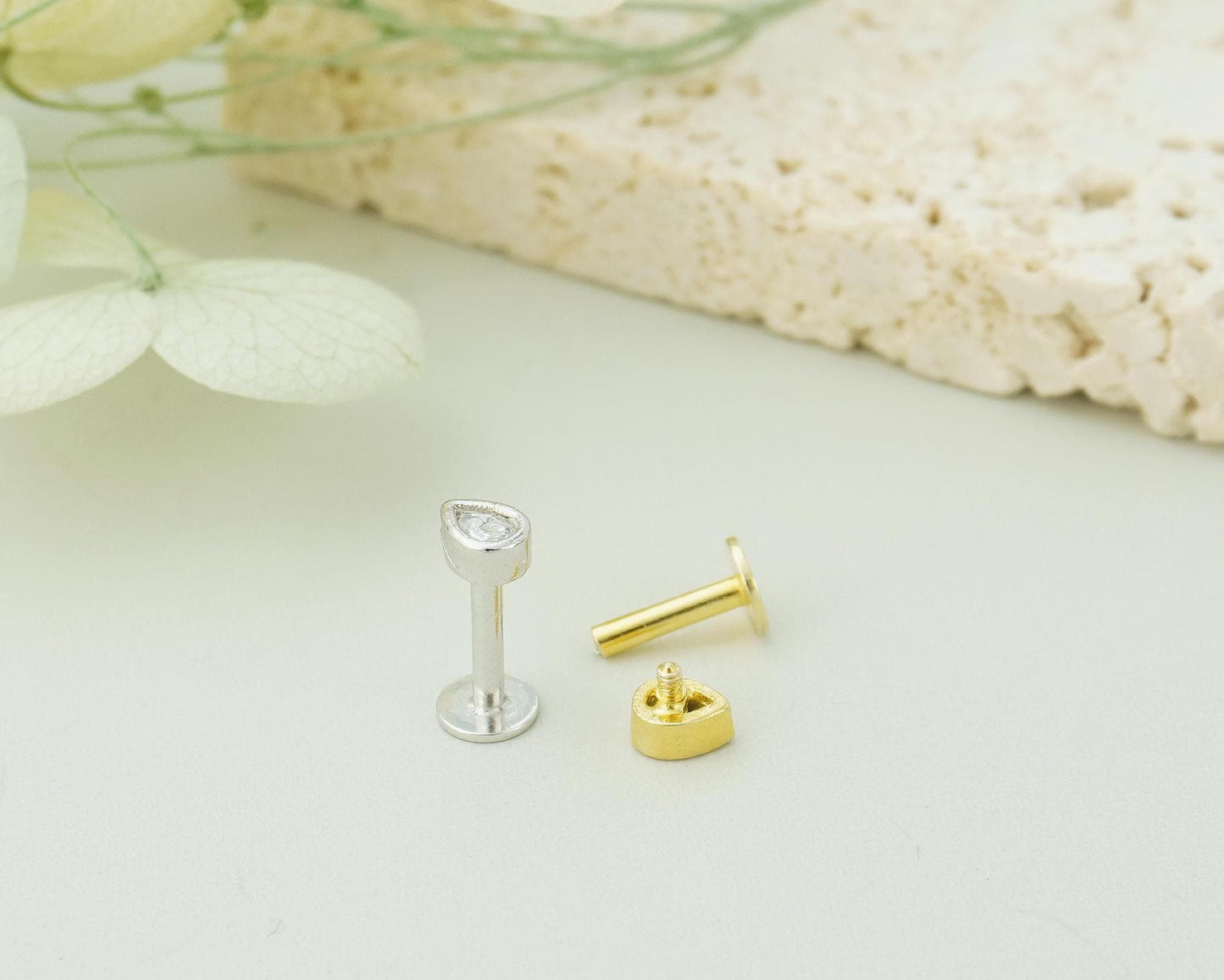 1 pc of Tiny Teardrop Bezel CZ Sterling Silver Stud Earring in Rhodium or 18ct Gold Plated, 16 Gauge 6mm or 8mm Post