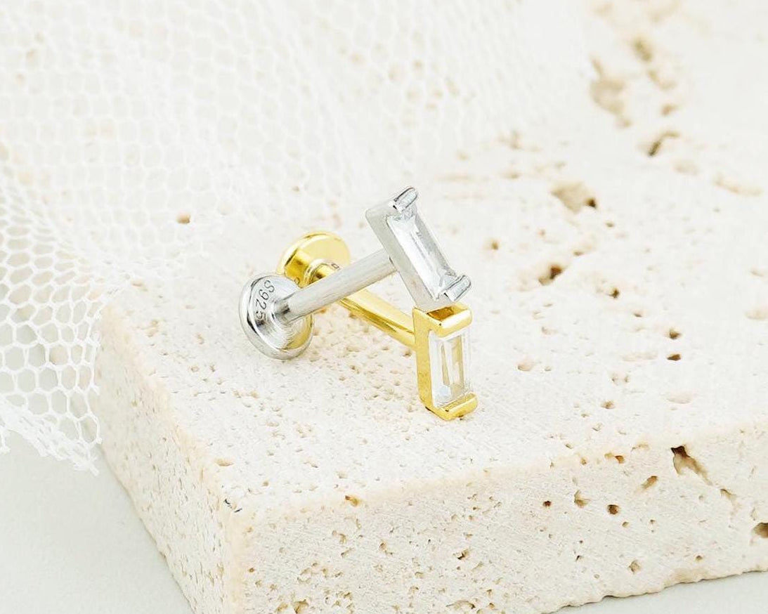 1 pc of Tiny Baguette CZ Stone Sterling Silver Stud Earring in Rhodium or 18ct Gold Plated