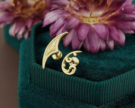 1 pc of Crescent or Baroque Swirl Ornate Design Sterling Silver Stud Earring in 18ct Gold Plated, Art Nouveau Symbolic Cartilage Piercing Jewelry