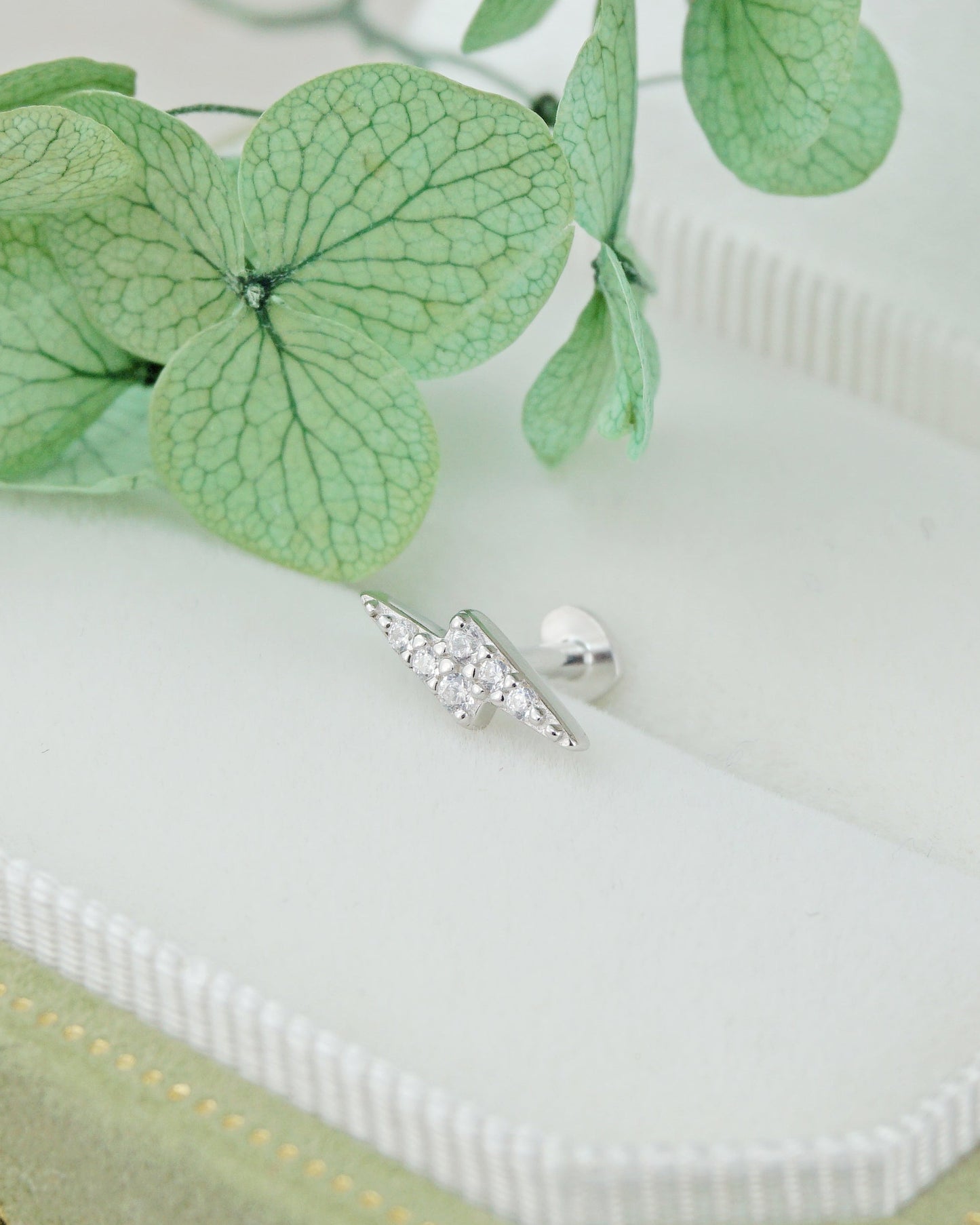 1 pc of Mini CZ Lightning Sterling Silver Flat Screw Back Stud Earring in Rhodium or 18ct Gold Plated, Dainty Tragus Cartilage Piercing