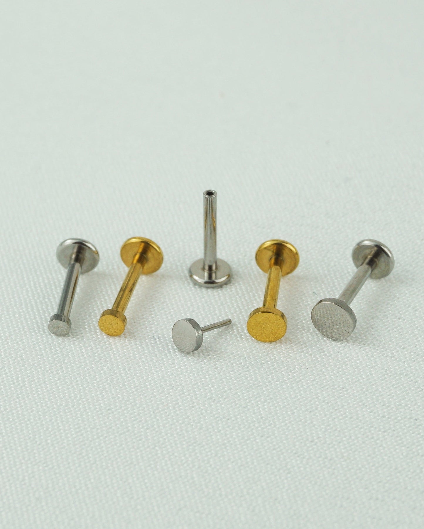 1 pc of Tiny Stainless Steel Round Disc Stud Earring in Steel or Golden Finish, Simple Geometric Push Pin Piercing, 5 Sizes