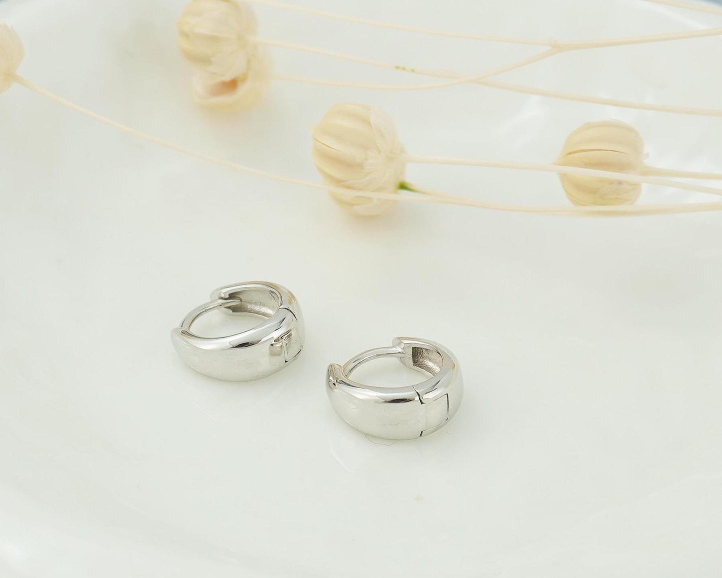 Pair of Chunky Huggie Hoop Earrings, 4 Loop Sizes in Sterling Silver or Plated Gold, Chubby Circle Ear Stacking Jewelry, 7/8/9/10mm