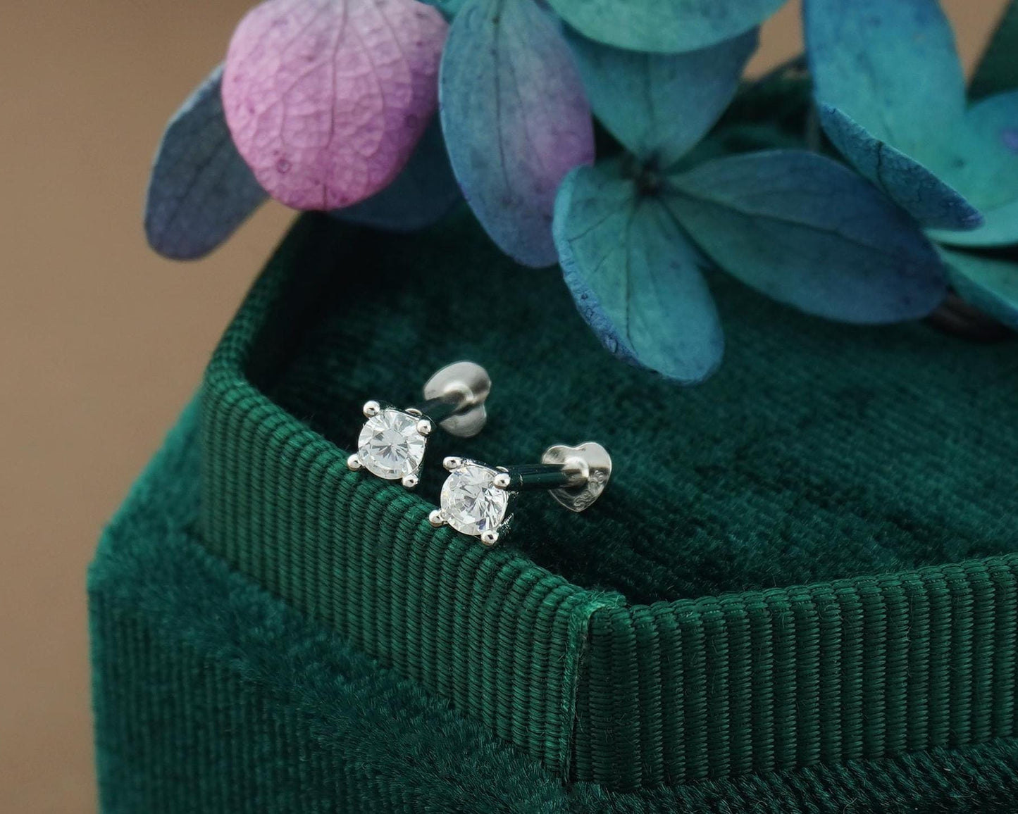 1 pc of Tiny 3mm CZ Crystal Dot Stud Earring with Heart Shape Flat Back in Sterling Silver, Sparkly Gem Stone Ear Lobe Cartilage Labret Piercing