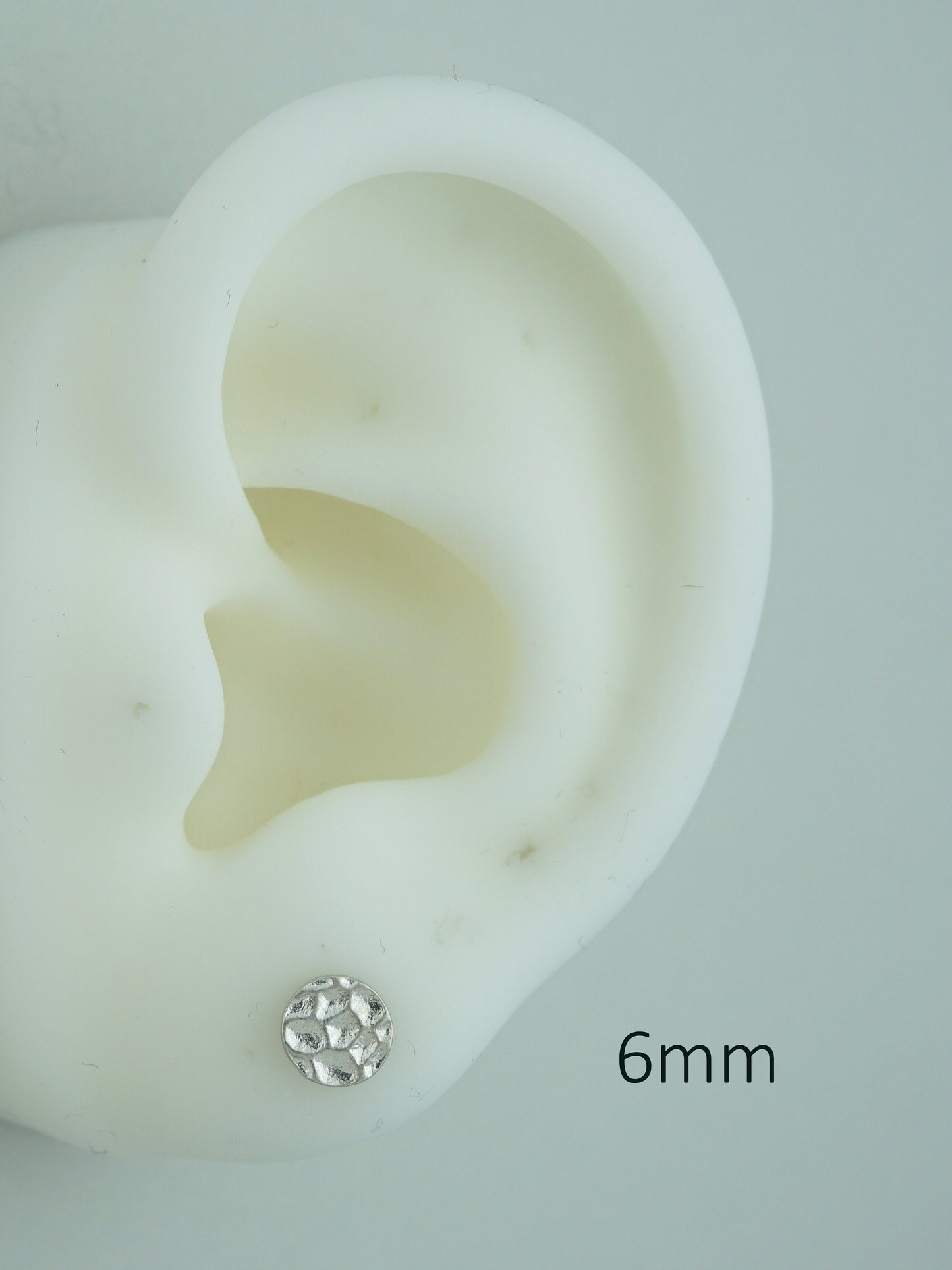 Pair of Round Hammered Disc Stud Earrings in Sterling Silver, 3 Sizes, Simple Geometric Coin Shape Jewelry