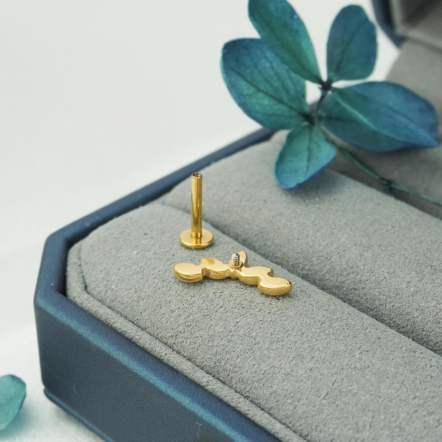 1 pc of Marquise Cluster Stainless Steel Flat Screw Back Stud Earring in Steel, Gold, Black or Rose Gold, 16 Gauge 6mm/8mm Post