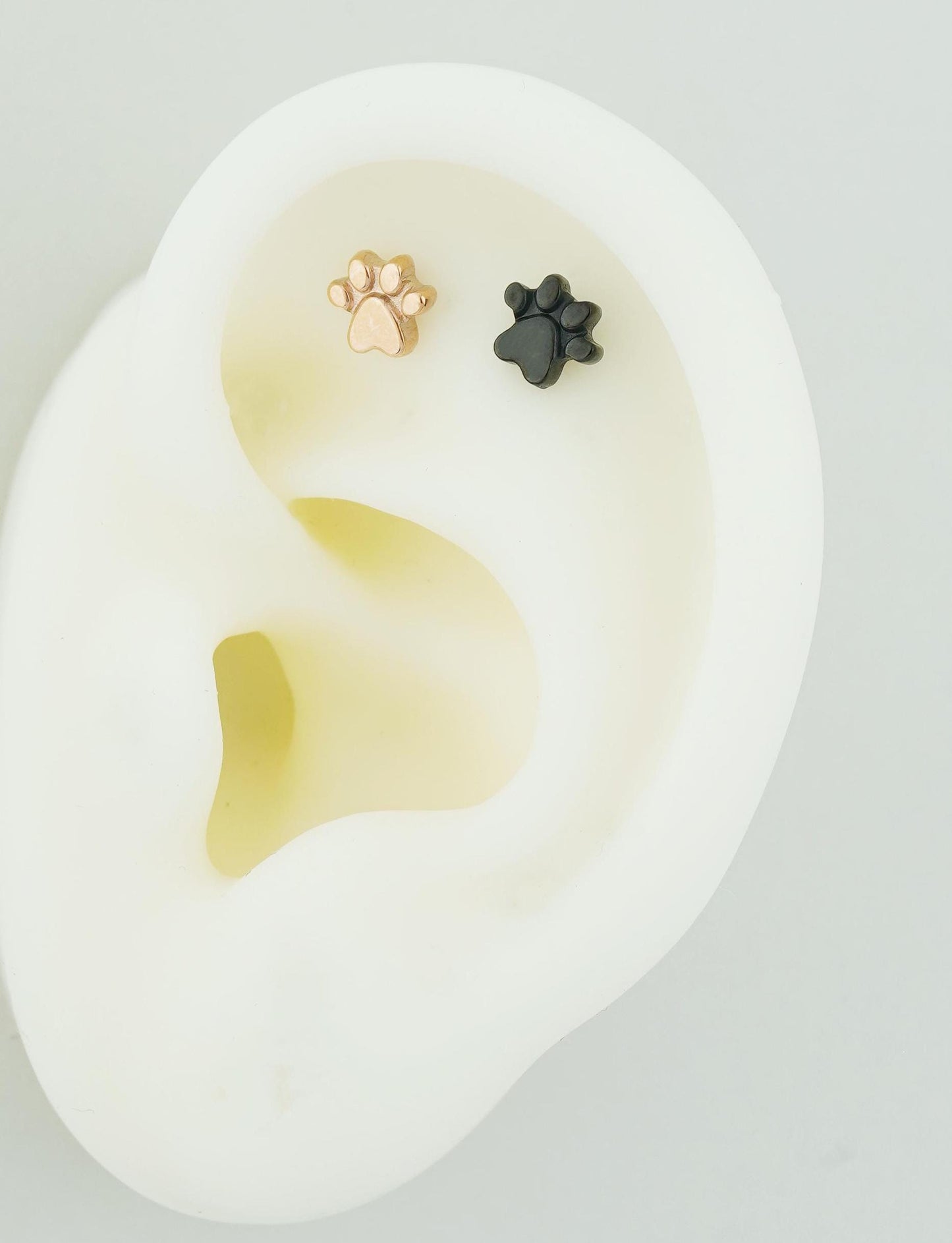 1 pc of Paw Print Stainless Steel Flat Screw Back Stud Earring in Steel, Gold, Black or Rose Gold, 16Gauge 6mm/8mm Post