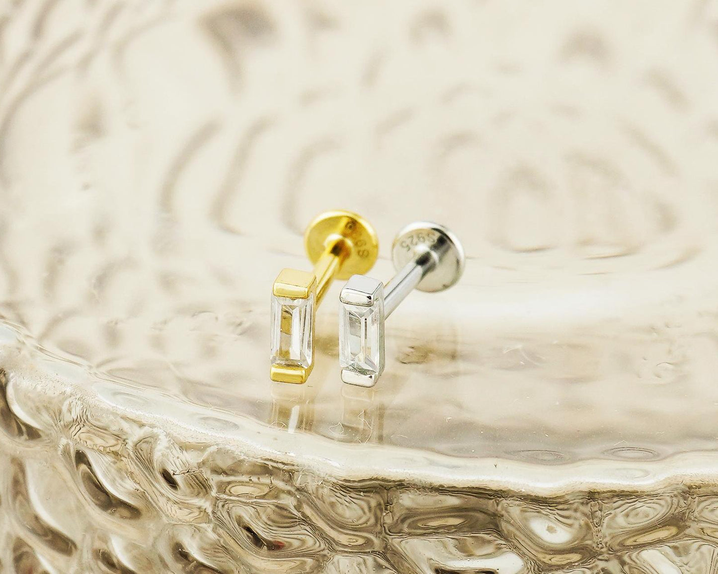 1 pc of Tiny Baguette CZ Stone Sterling Silver Stud Earring in Rhodium or 18ct Gold Plated