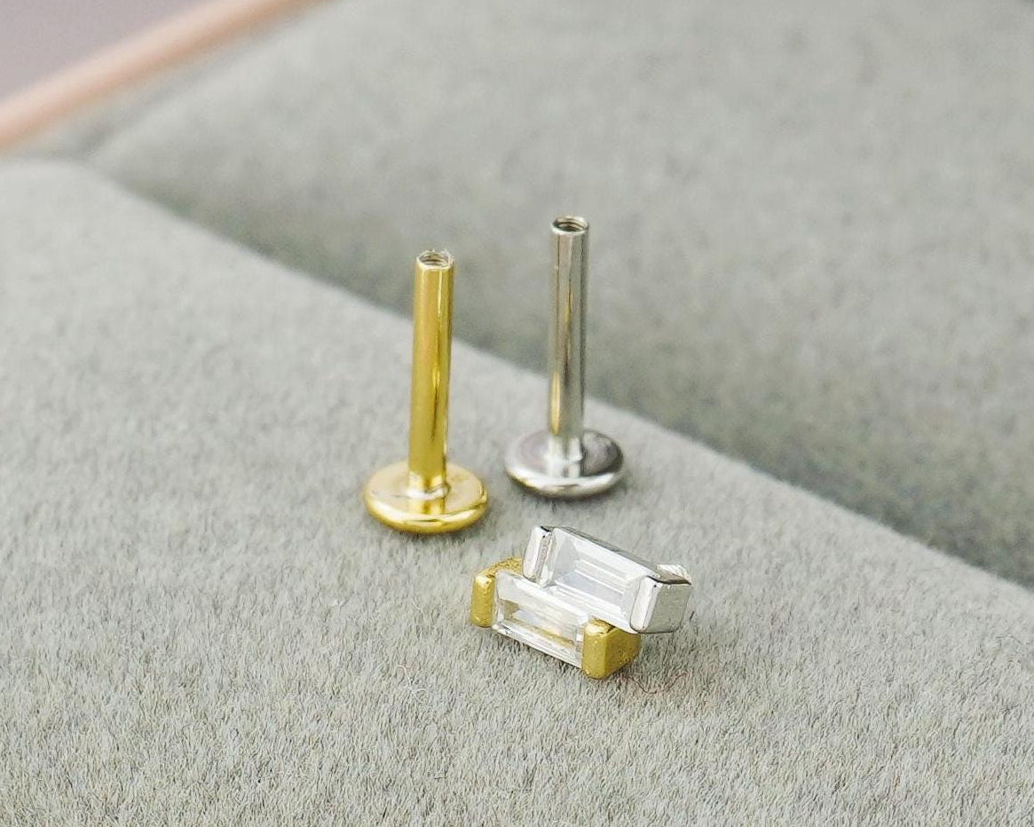 1 pc of Tiny Baguette CZ Stone Sterling Silver Stud Earring in Rhodium or 18ct Gold Plated
