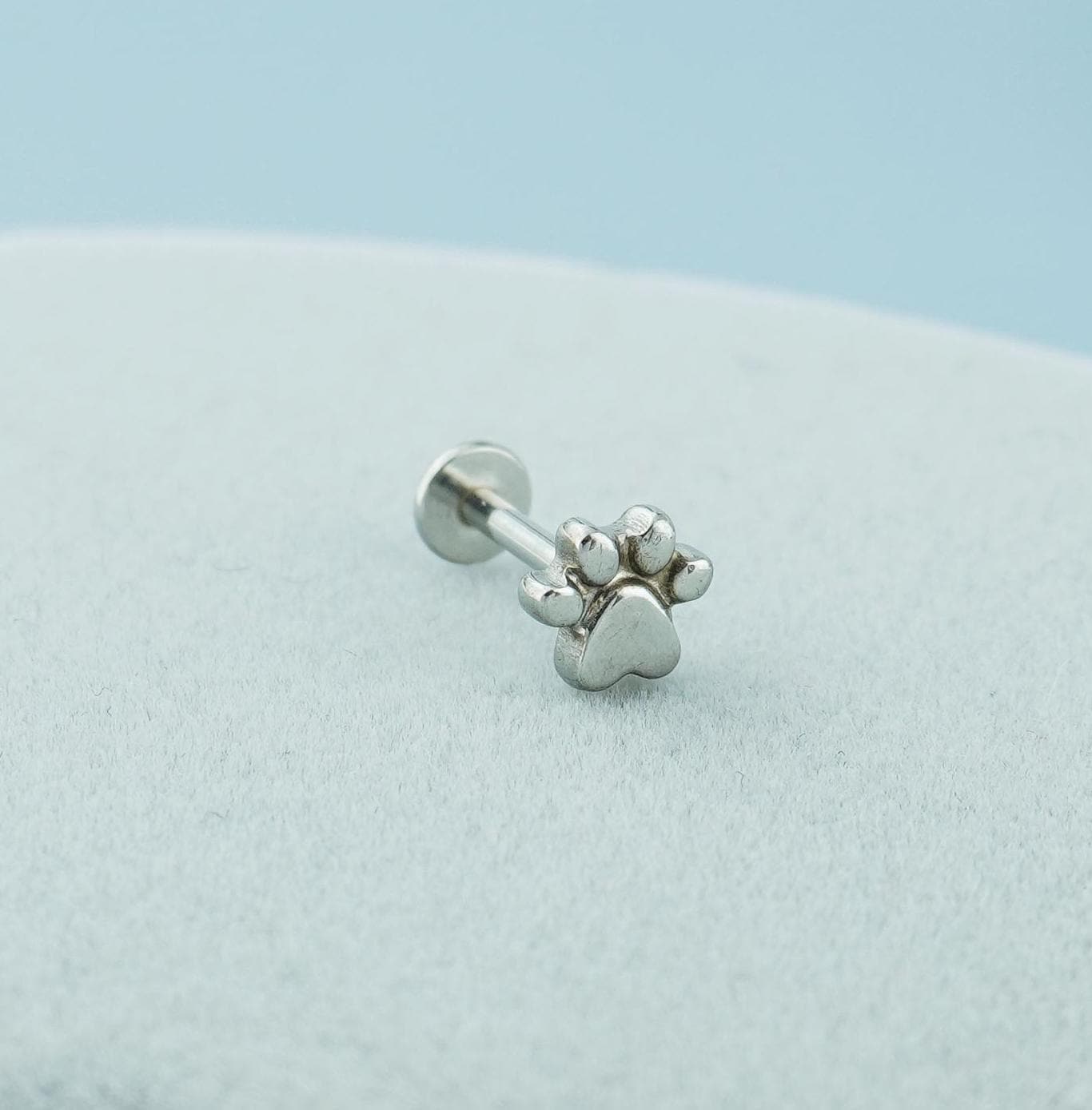 1 pc of Paw Print Stainless Steel Flat Screw Back Stud Earring in Steel, Gold, Black or Rose Gold, 16Gauge 6mm/8mm Post